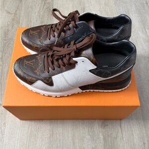 Louis Vuitton Men’s Run Away Sneakers Triple Monogram LV Sz 7 US Sz 8